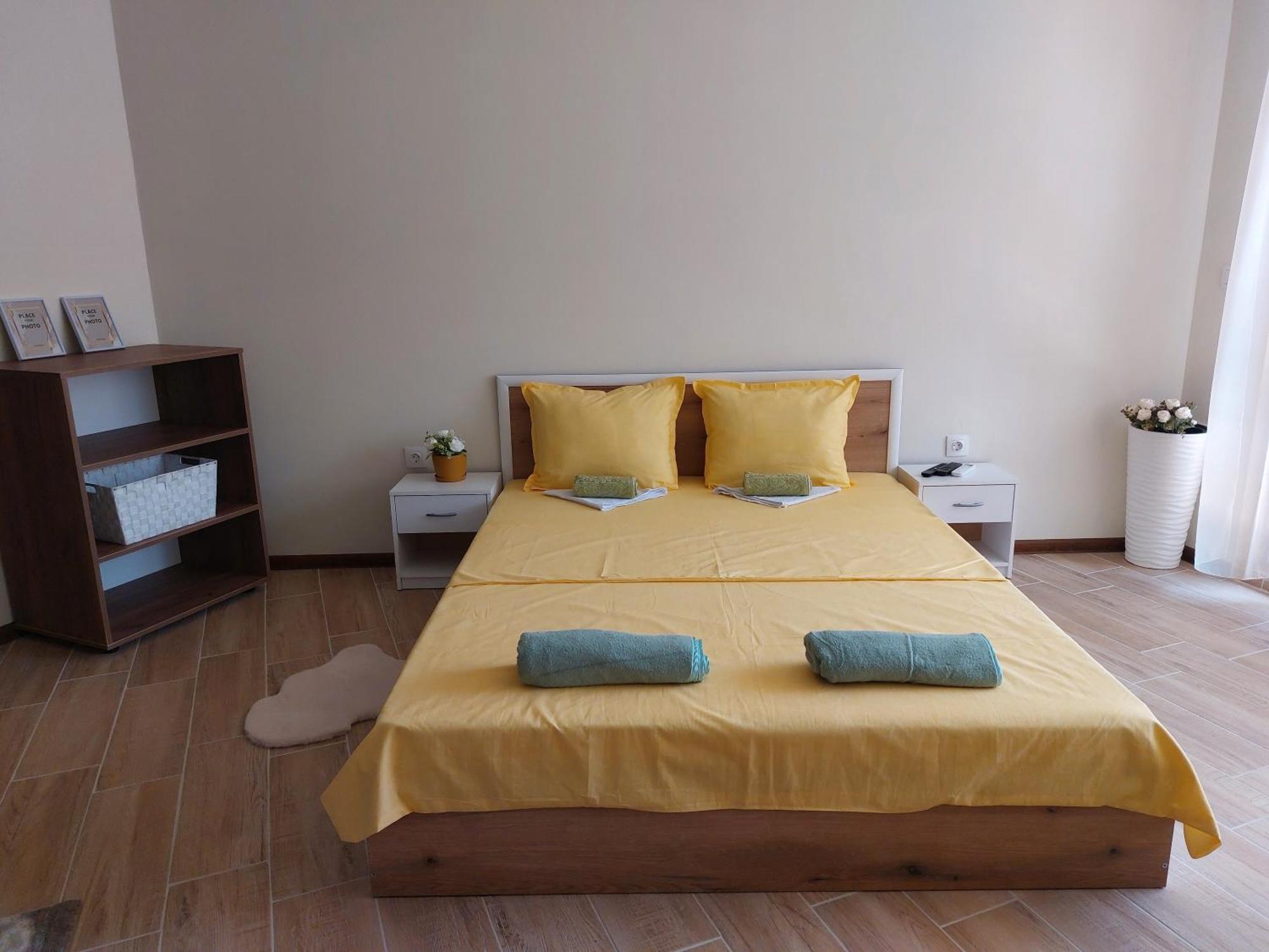 Krimski Apartment - Free Private Parking Варна Екстер'єр фото